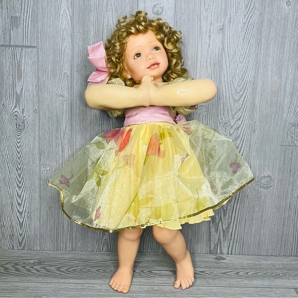 Pamela erff collectible realistic porcelain toddler size doll laying down pillow - Picture 1 of 16